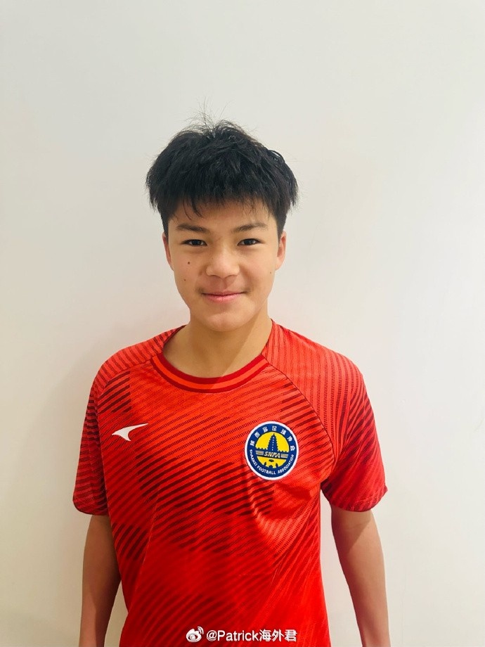 博主：刘凯源本赛季西班牙加泰U16优选联赛首发18次，已打入9球