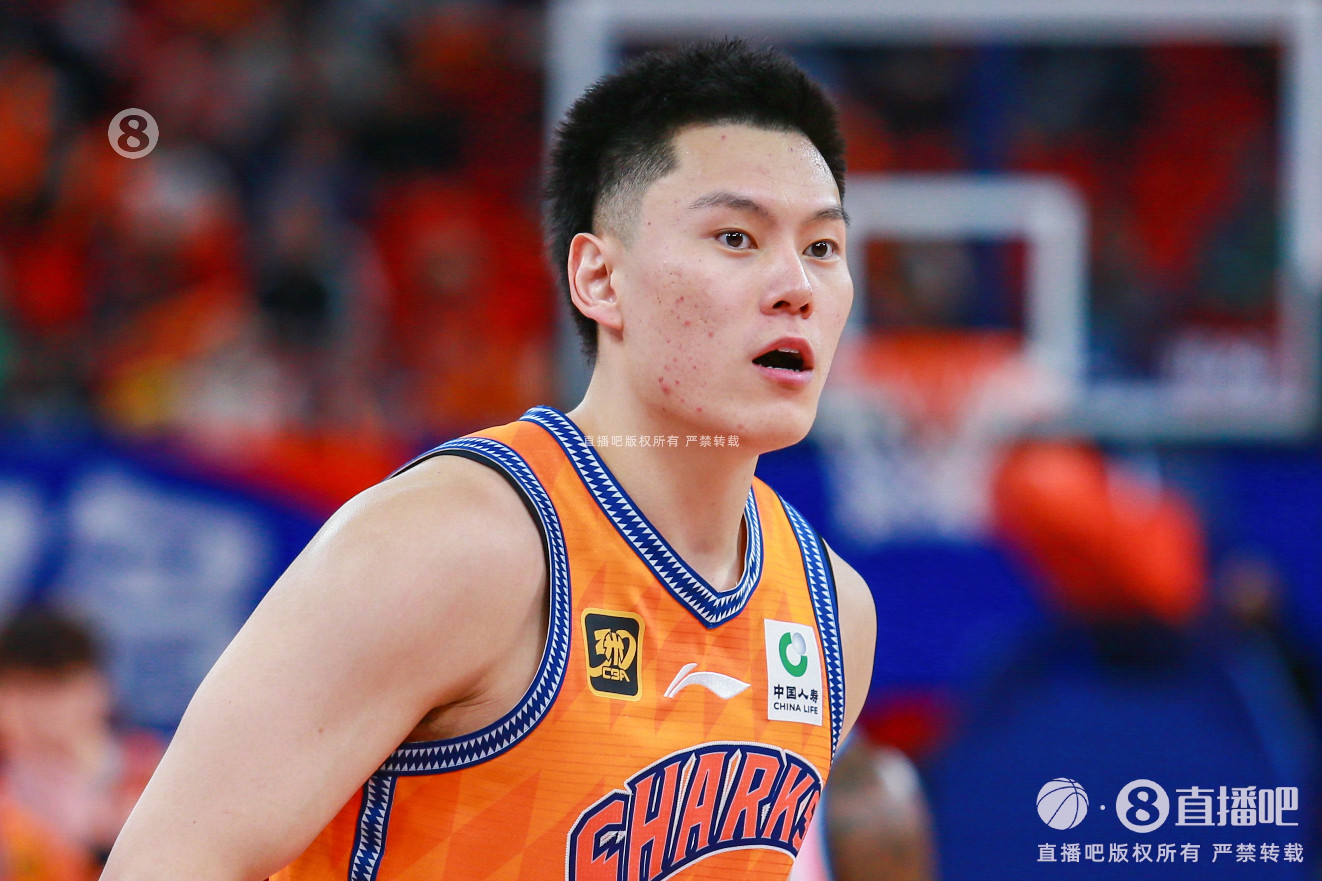 尽力局！李弘权9中6拿到17分 三分7中5
